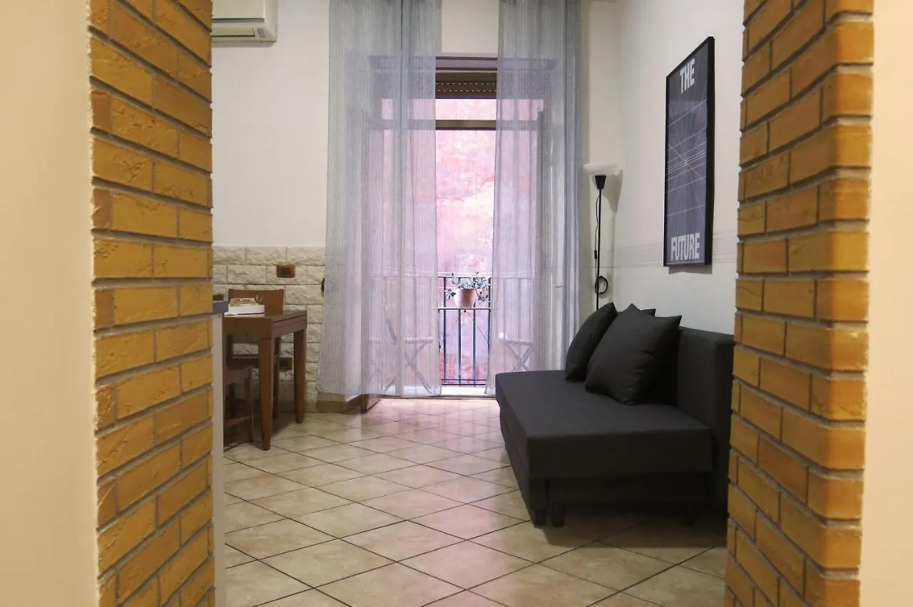 Maison Agnone Napoli 0*,  Italia